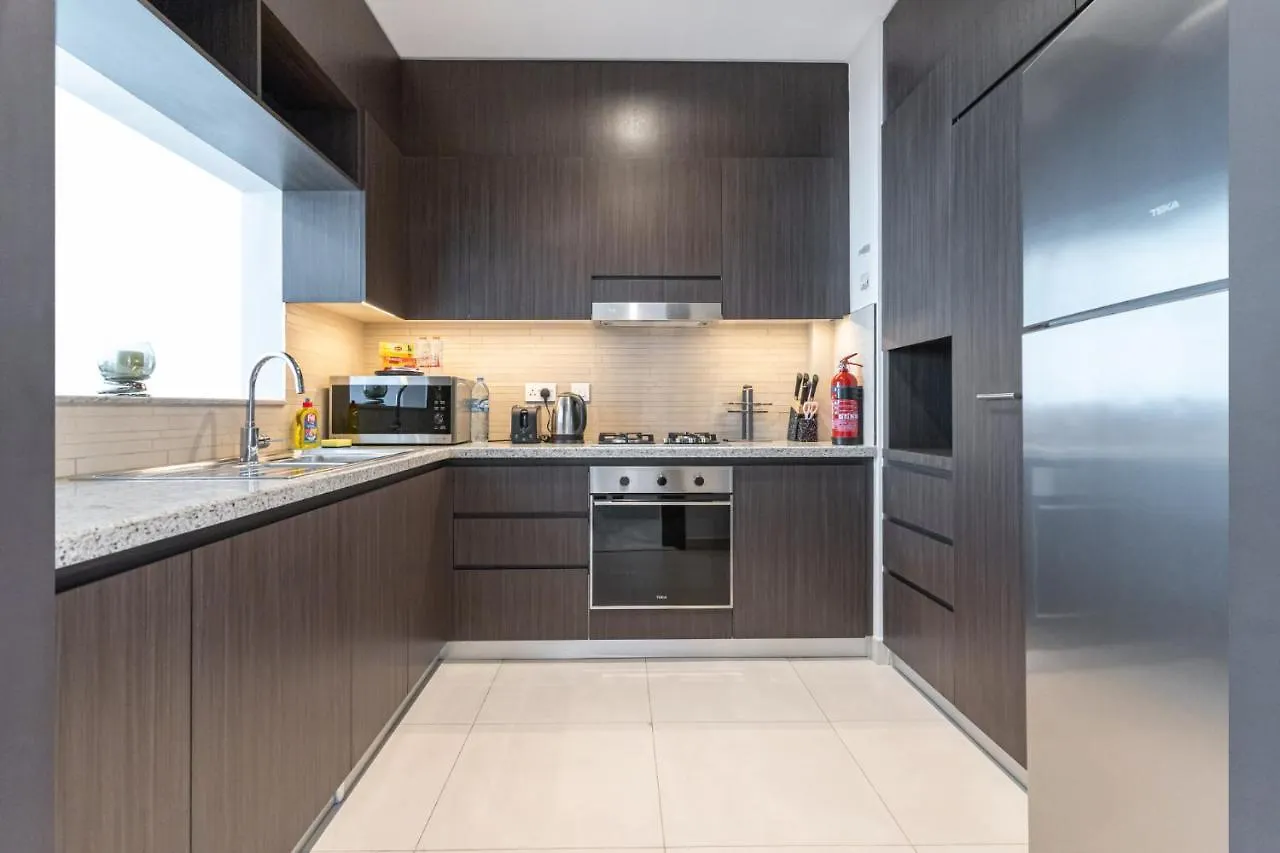 City Skyline View I Direct Access To Dubai Mall Apartment 0*,  United Arab Emirates